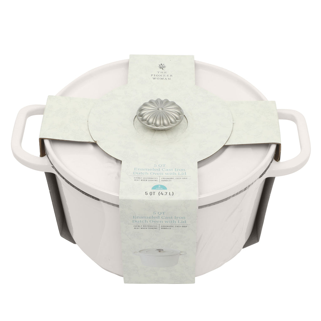 Dutch oven in linen view 15