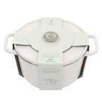 Dutch oven in linen view 15