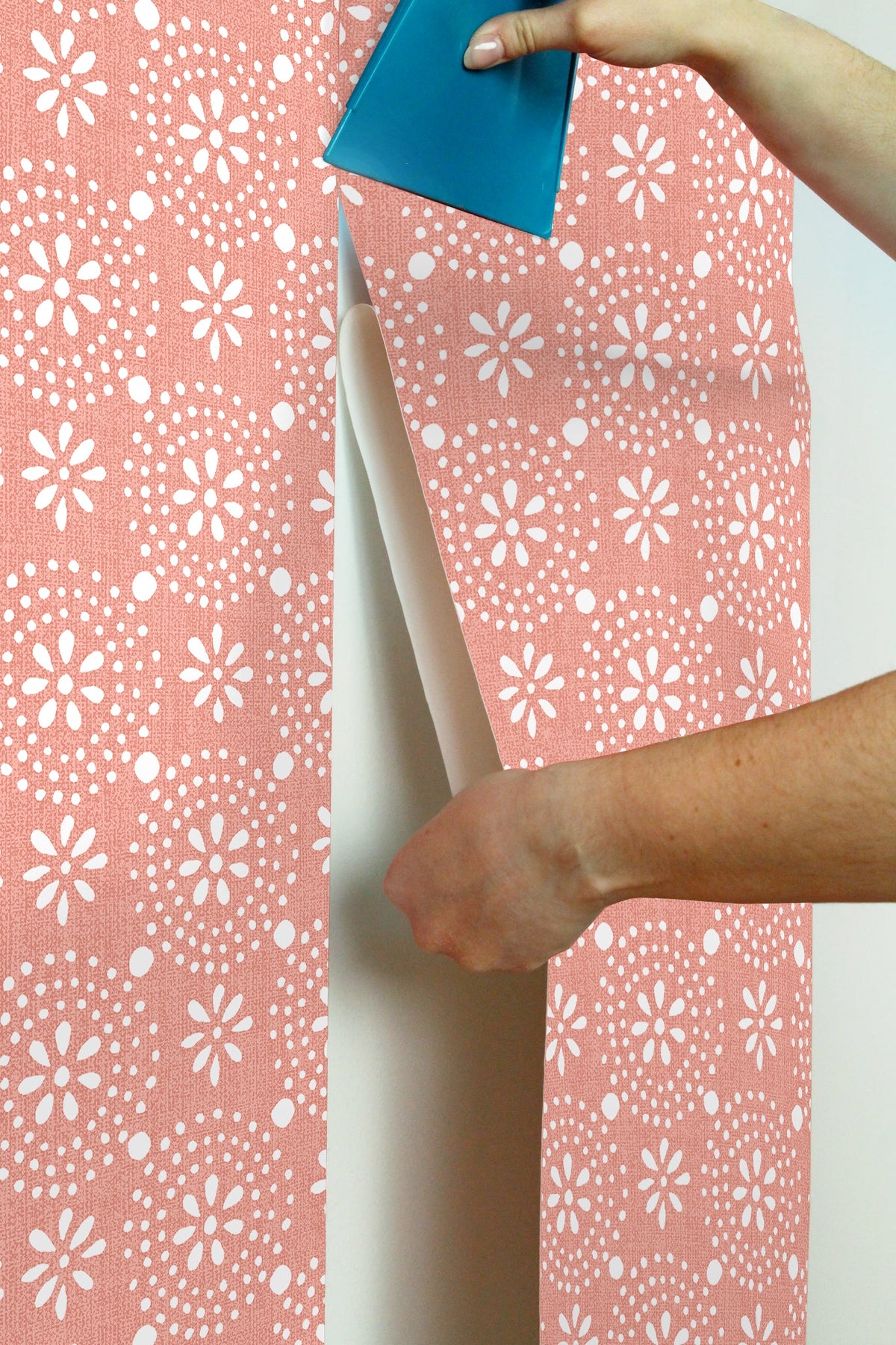 Peel and stick wallpaper in green view 5