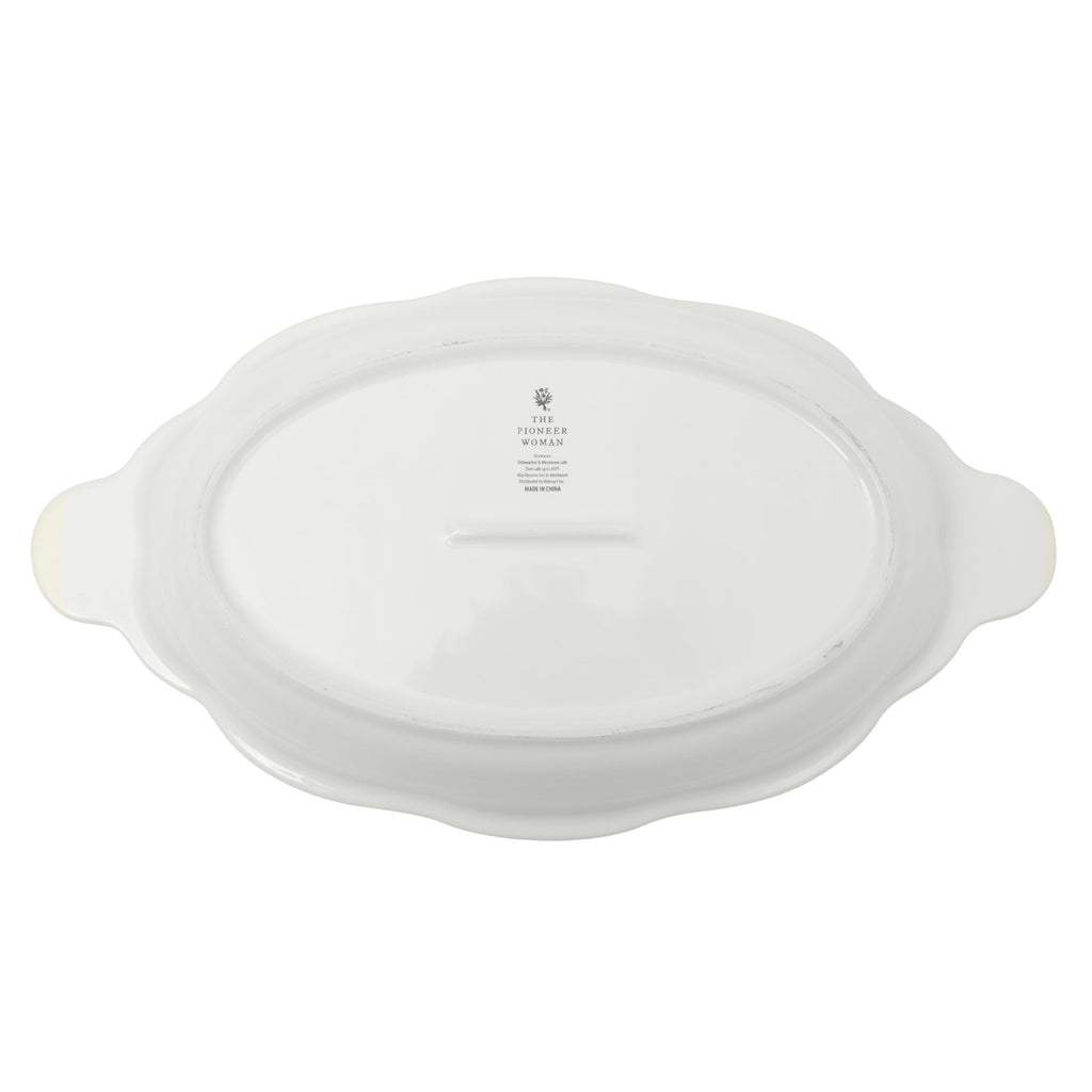 Stoneware baker in linen view 12