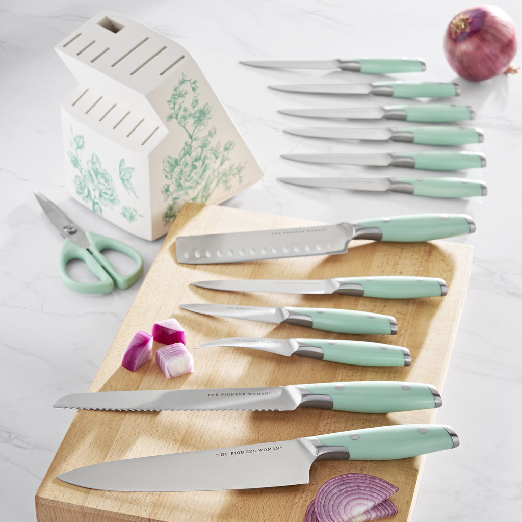 Knife block set in green view 2