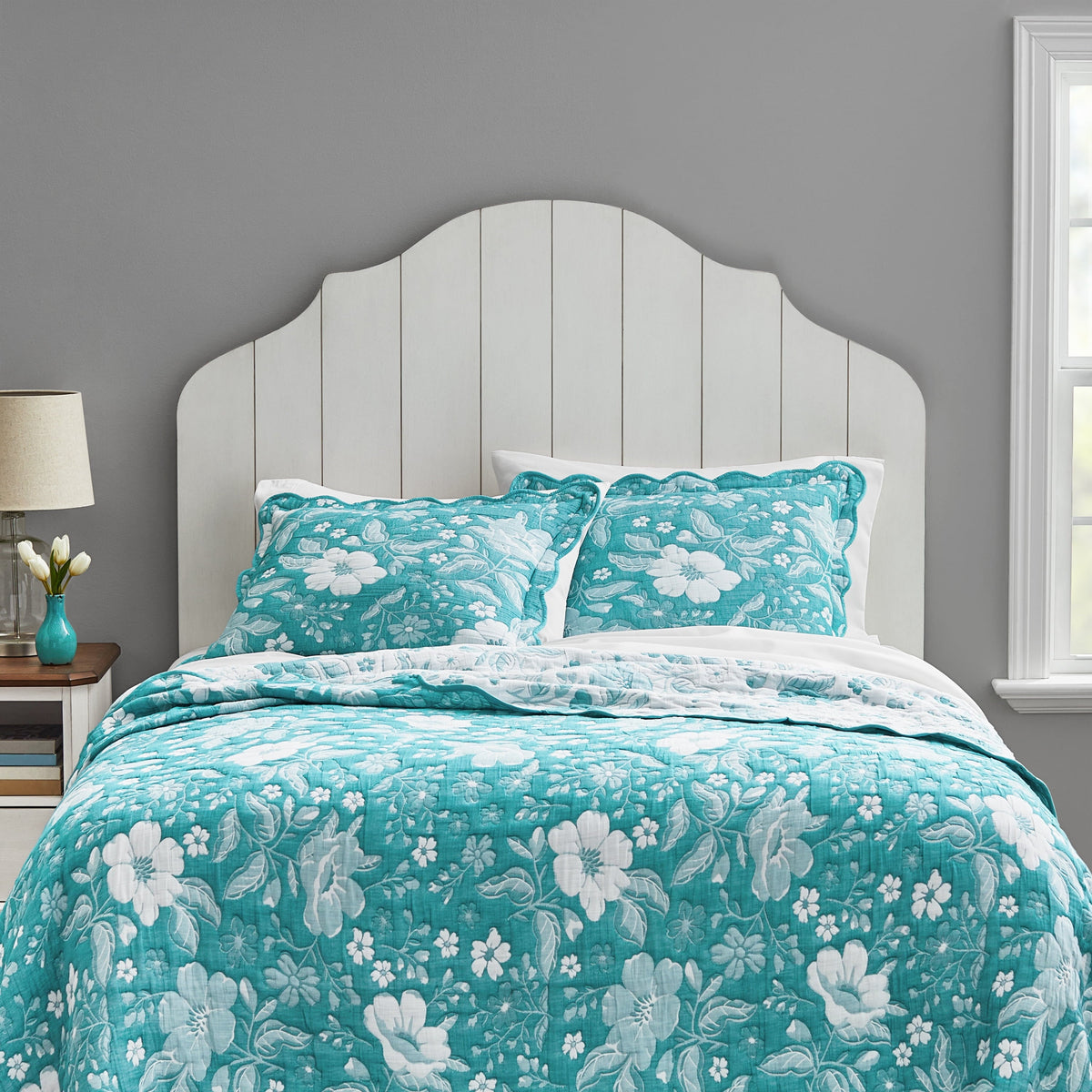 Headboard in white view 2