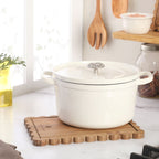 Dutch oven in linen view 18