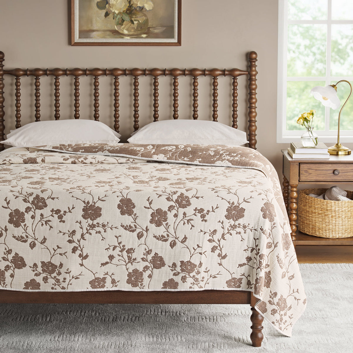 Quilt in Brown/White