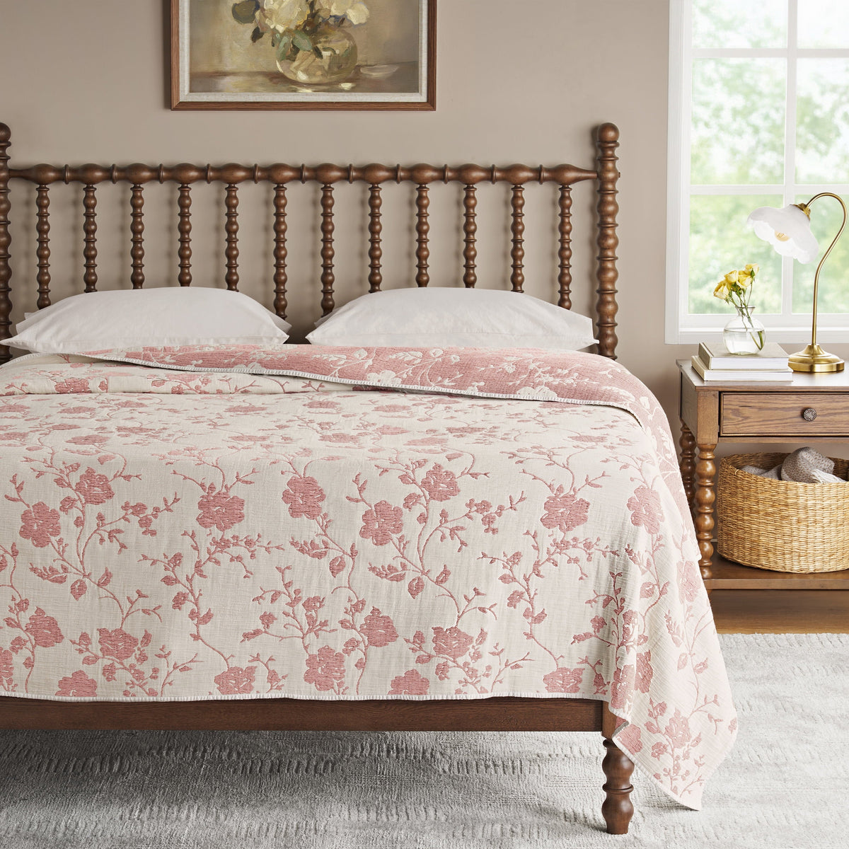 Quilt in Rose Pink/White