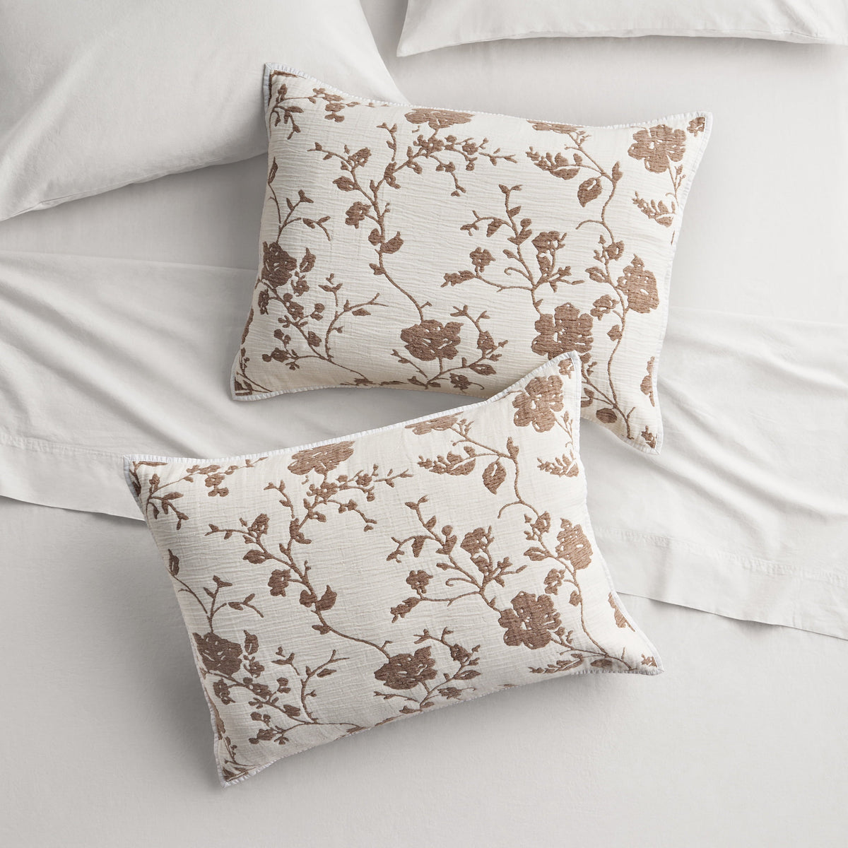 Pillow sham set in Brown Floral