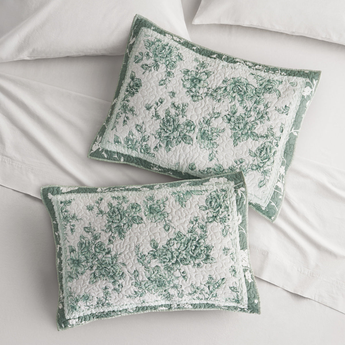 Pillow sham set in Green River