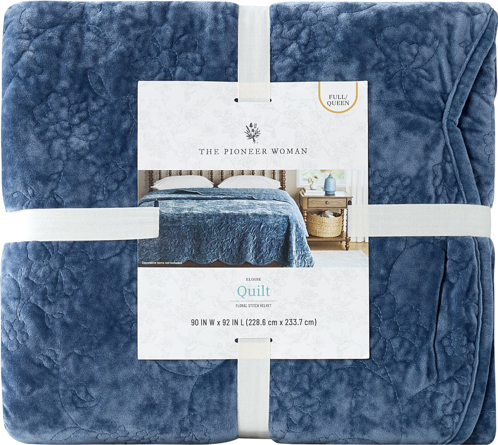 Quilt in blue dust view 9