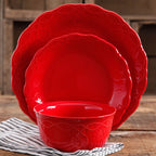 Dinnerware set in red view 2